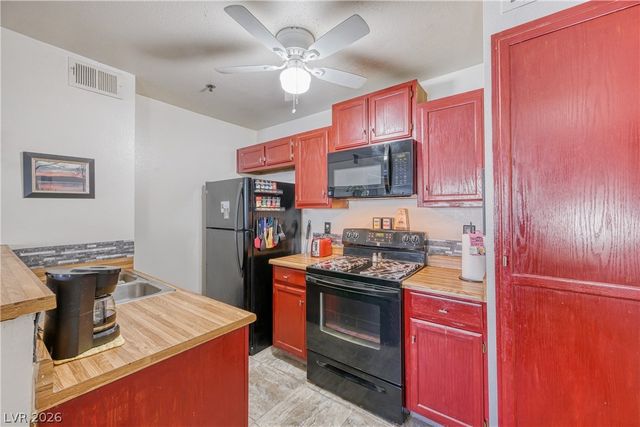 1381 East University Avenue 110, Las Vegas, NV 89119