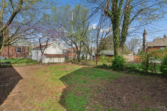 8321 Marley Street, Cincinnati, OH 45216