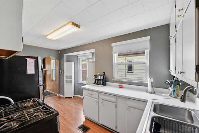 8321 Marley Street, Cincinnati, OH 45216