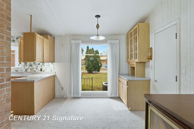 2025 Carman Drive, Saginaw, MI 48602