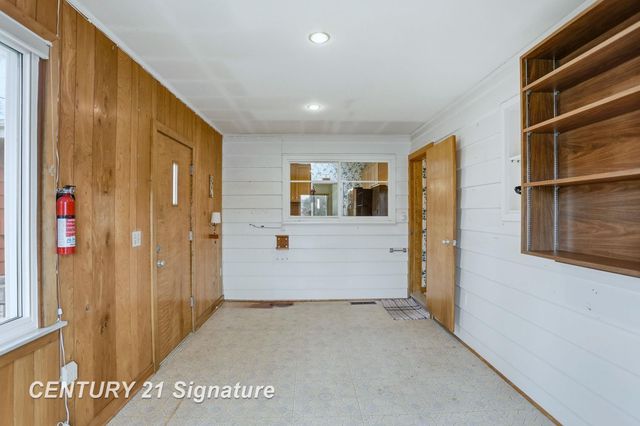 2025 Carman Drive, Saginaw, MI 48602