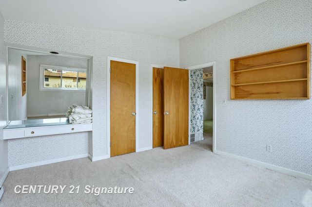 2025 Carman Drive, Saginaw, MI 48602