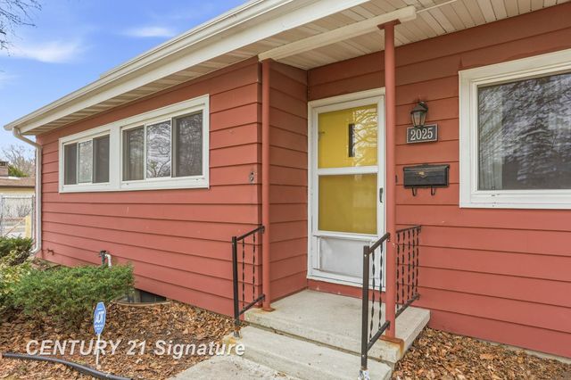 2025 Carman Drive, Saginaw, MI 48602