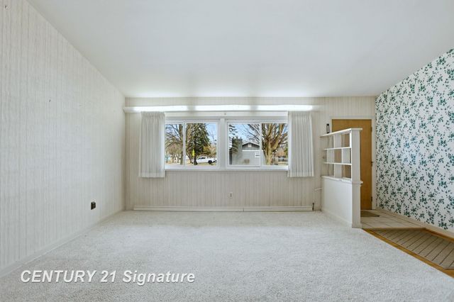 2025 Carman Drive, Saginaw, MI 48602