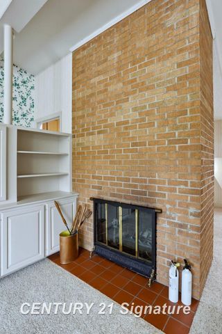 2025 Carman Drive, Saginaw, MI 48602