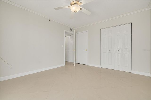 7432 SUNSHINE SKYWAY LANE S 704, St Petersburg, FL 33711