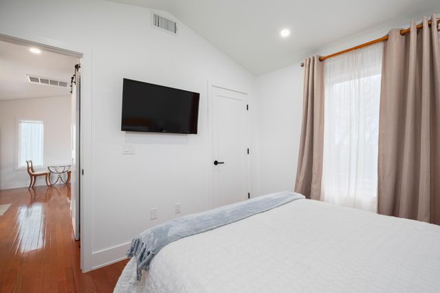 2109 Travis Heights BLVD, Austin, TX 78704