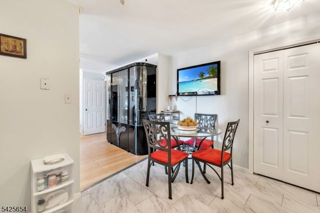 535 Bayway Ave 2B, Elizabeth City, NJ 07202