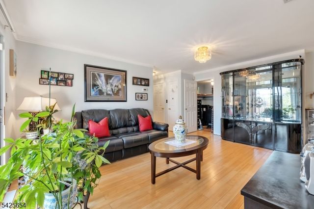 535 Bayway Ave 2B, Elizabeth City, NJ 07202