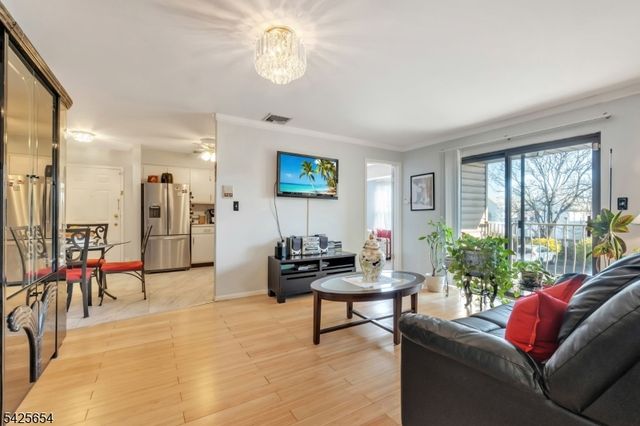 535 Bayway Ave 2B, Elizabeth City, NJ 07202