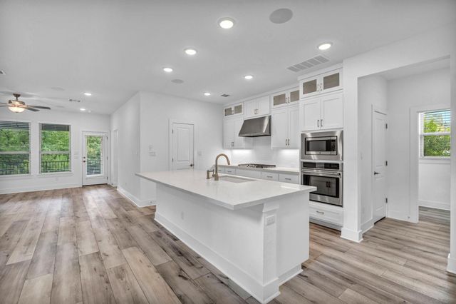 1304 Brescia WALK, Leander, TX 78641