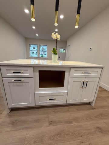 23 Perry Avenue, Nashua, NH 03060