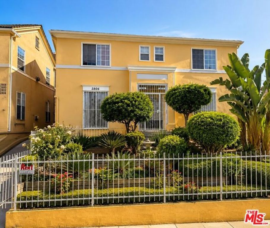 2810 Francis Avenue 2810, Los Angeles, CA 90005