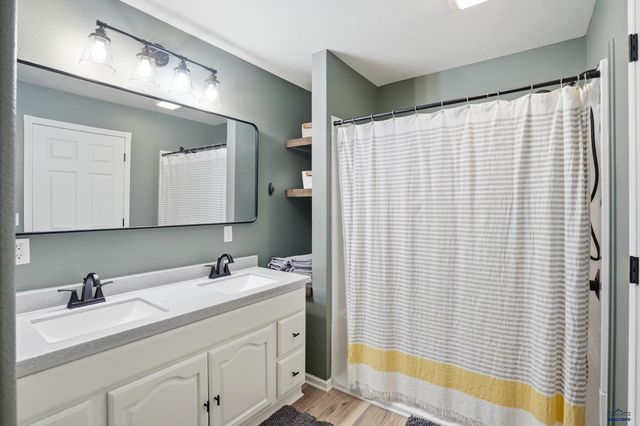 2414 WINDMILL DR, Spearfish, SD 57783