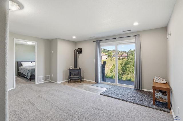2414 WINDMILL DR, Spearfish, SD 57783