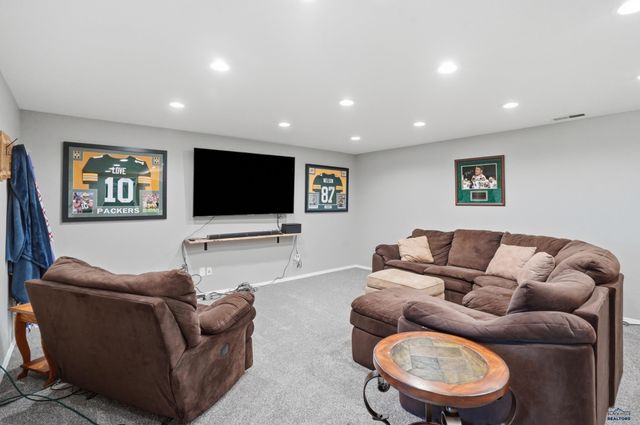 2414 WINDMILL DR, Spearfish, SD 57783