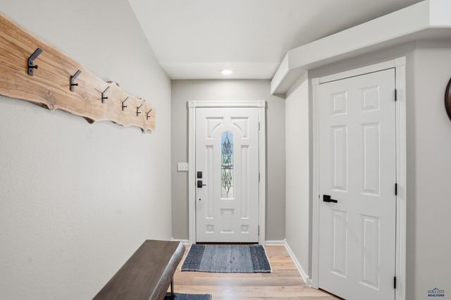 2414 WINDMILL DR, Spearfish, SD 57783
