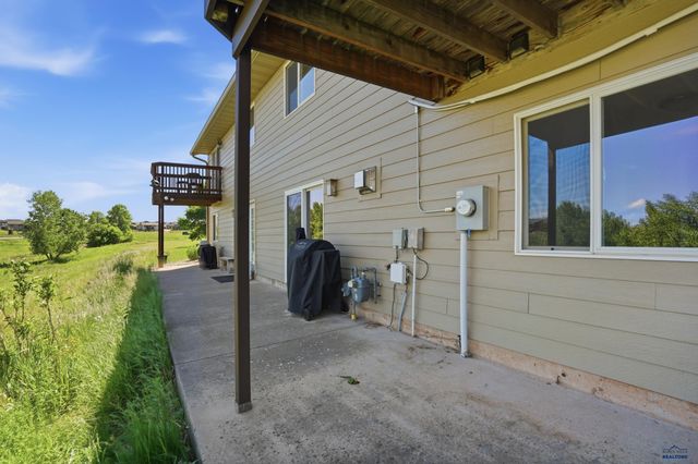 2414 WINDMILL DR, Spearfish, SD 57783