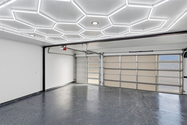 811 Lamp Post Circle SE, Albuquerque, NM 87123