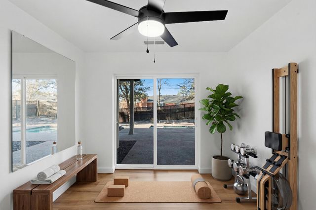 811 Lamp Post Circle SE, Albuquerque, NM 87123