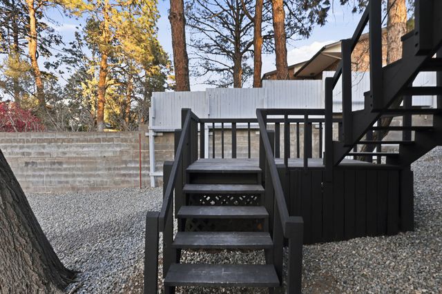 811 Lamp Post Circle SE, Albuquerque, NM 87123