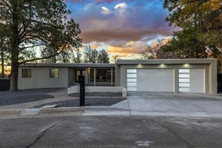 811 Lamp Post Circle SE, Albuquerque, NM 87123