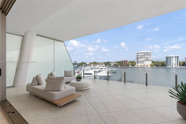 5 Grove Isle Drive S201, Miami, FL 33133