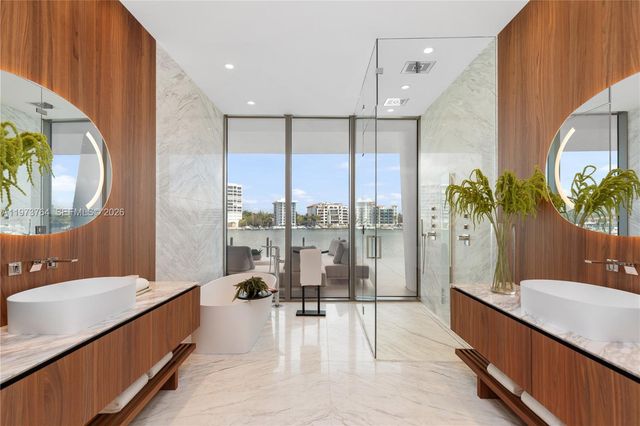 5 Grove Isle Drive S201, Miami, FL 33133