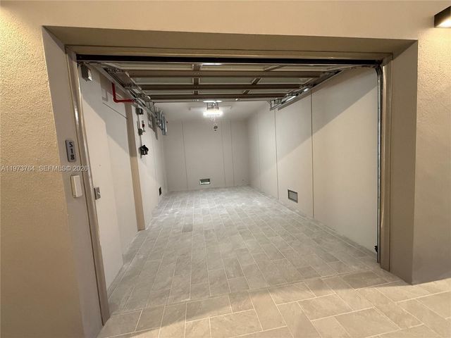 5 Grove Isle Drive S201, Miami, FL 33133