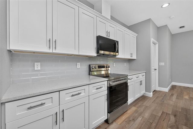9590 HONEYMOON DRIVE, Port Charlotte, FL 33981