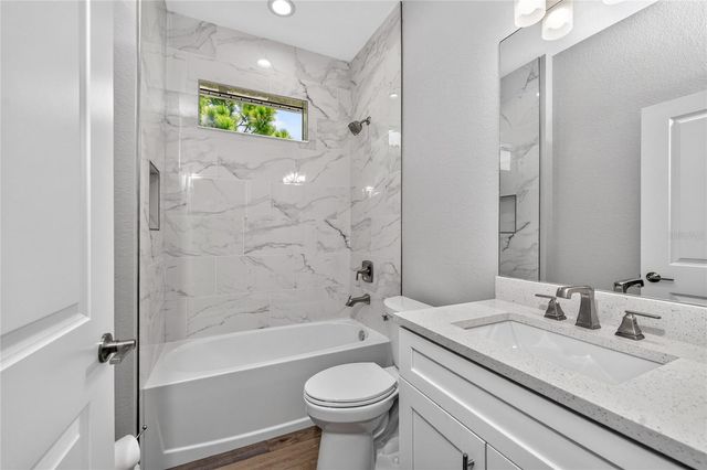 9590 HONEYMOON DRIVE, Port Charlotte, FL 33981