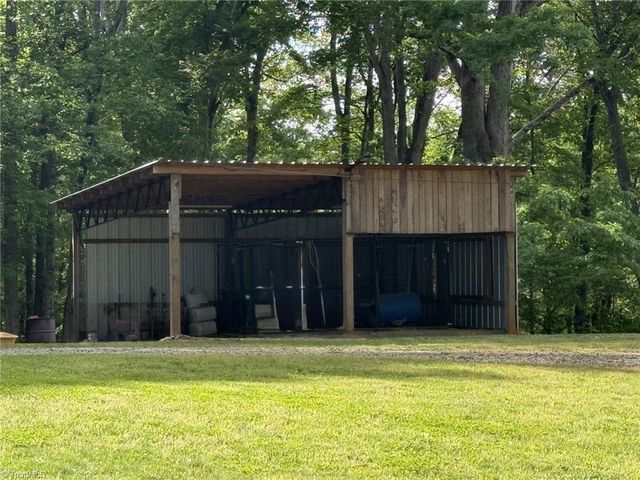 120 Five Oaks Drive, King, NC 27021