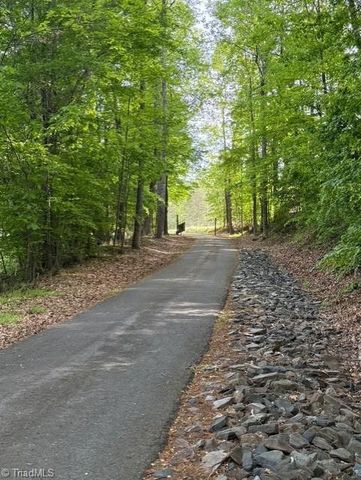 120 Five Oaks Drive, King, NC 27021