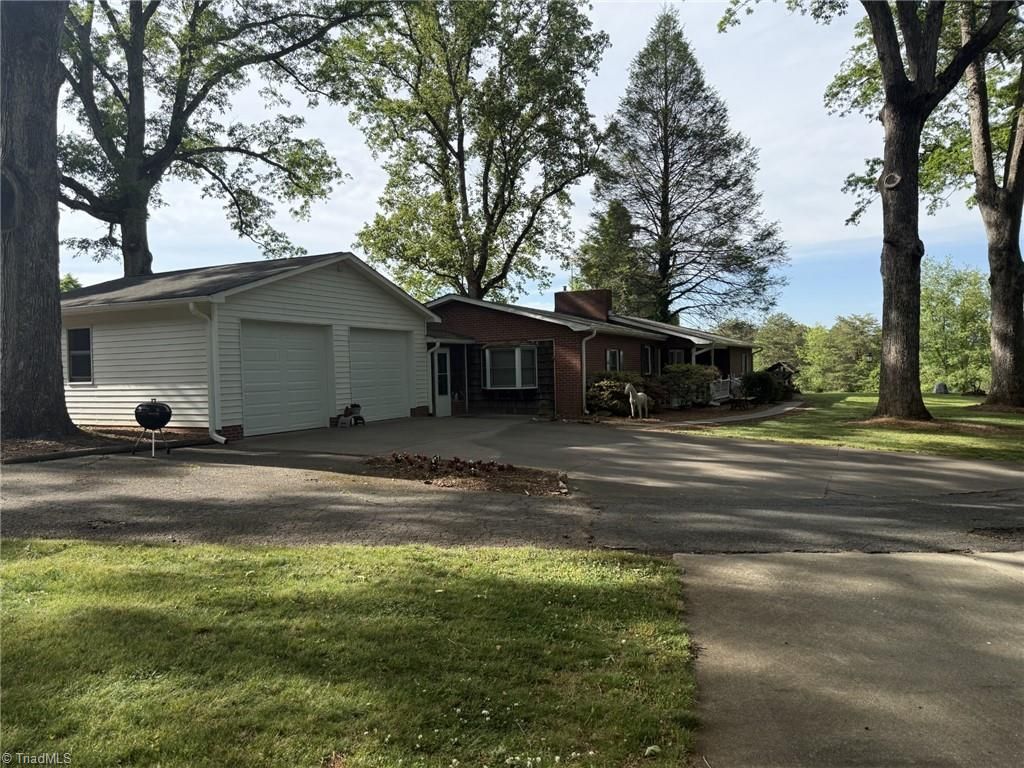 120 Five Oaks Drive, King, NC 27021