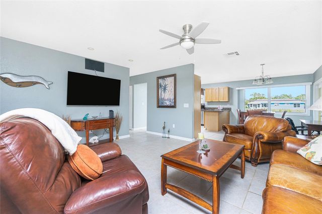 18654 KERRVILLE CIRCLE, Port Charlotte, FL 33948