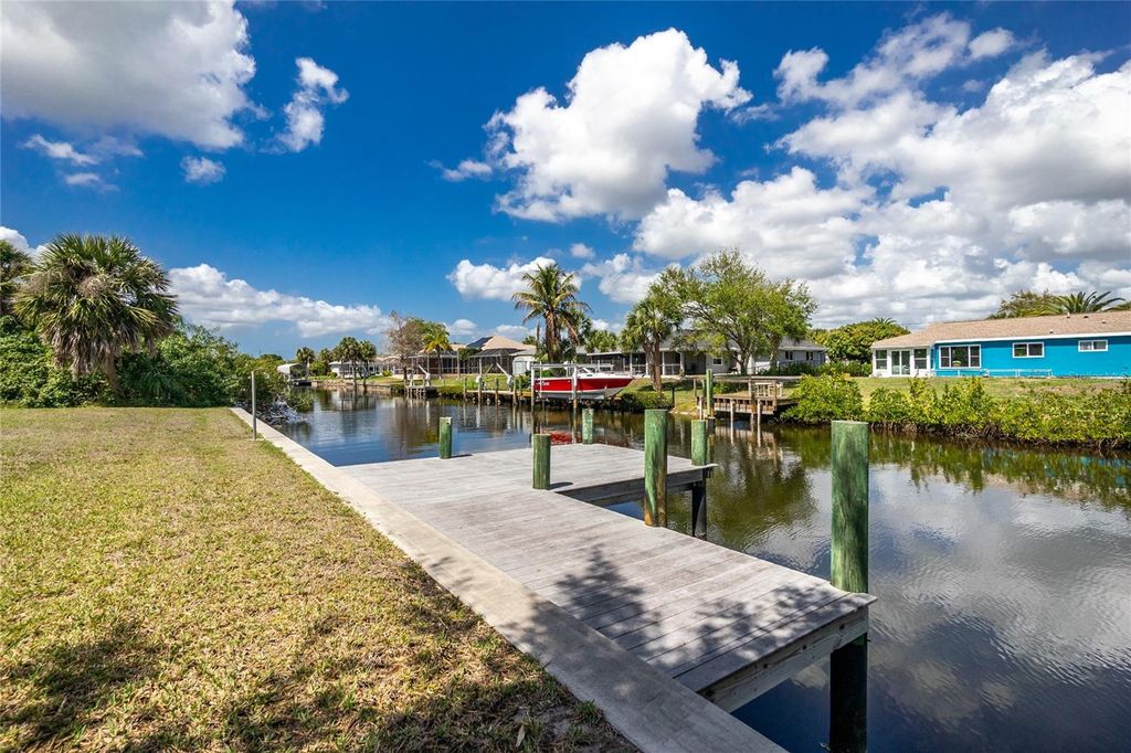 Image 2 of property listing at 18654 KERRVILLE CIRCLE, Port Charlotte, FL 33948