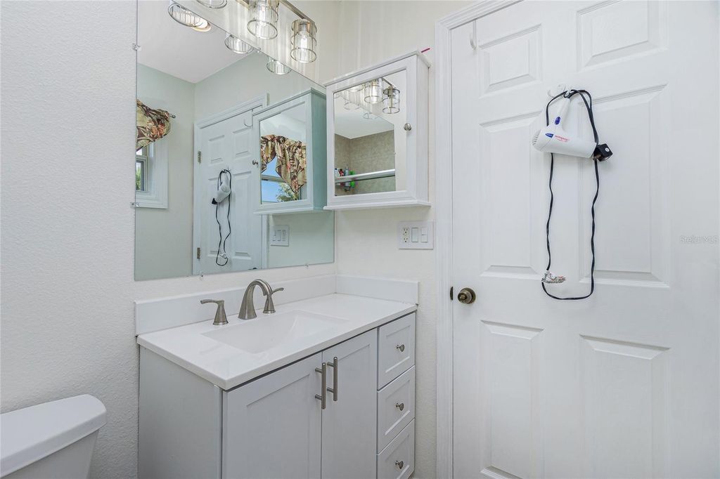 Image 20 of property listing at 18654 KERRVILLE CIRCLE, Port Charlotte, FL 33948