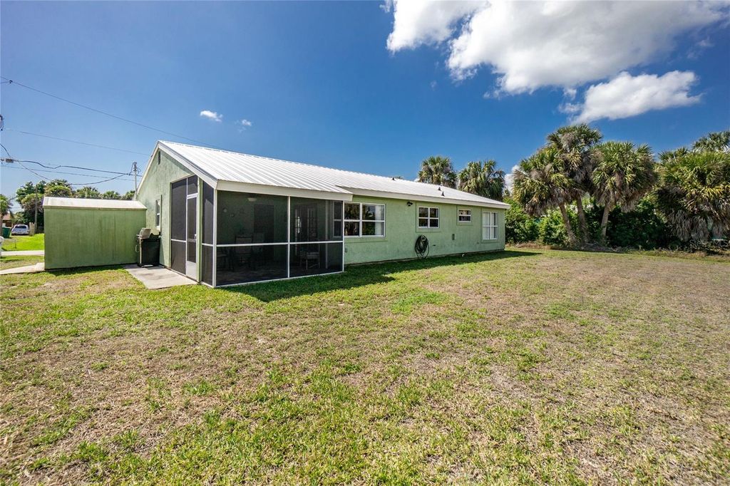 Image 34 of property listing at 18654 KERRVILLE CIRCLE, Port Charlotte, FL 33948