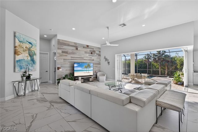 15960 Old Wedgewood CT, Fort Myers, FL 33908