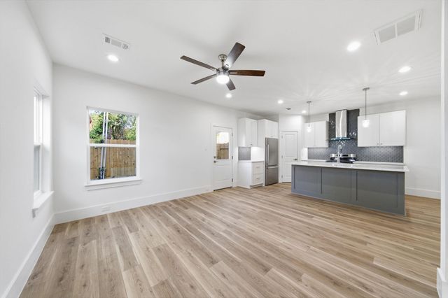 6511 Narcissus Street A, Houston, TX 77087