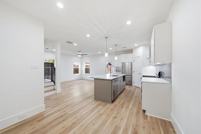 6511 Narcissus Street A, Houston, TX 77087