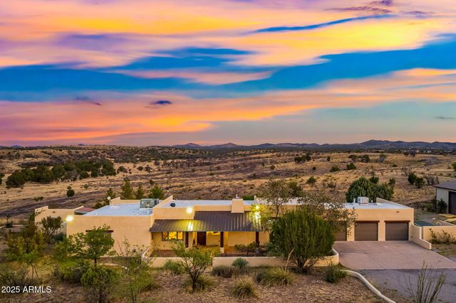 1 N Pinto Trail, Sonoita, AZ 85637
