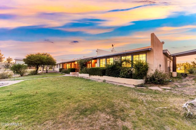 1 N Pinto Trail, Sonoita, AZ 85637