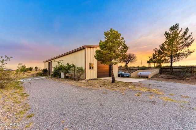 1 N Pinto Trail, Sonoita, AZ 85637