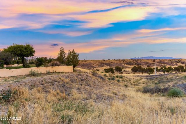 1 N Pinto Trail, Sonoita, AZ 85637