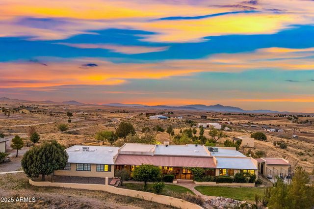 1 N Pinto Trail, Sonoita, AZ 85637