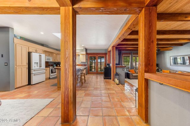 1 N Pinto Trail, Sonoita, AZ 85637