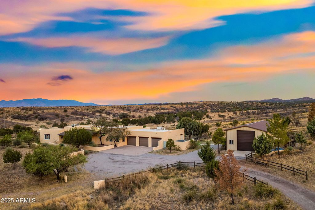 1 N Pinto Trail, Sonoita, AZ 85637