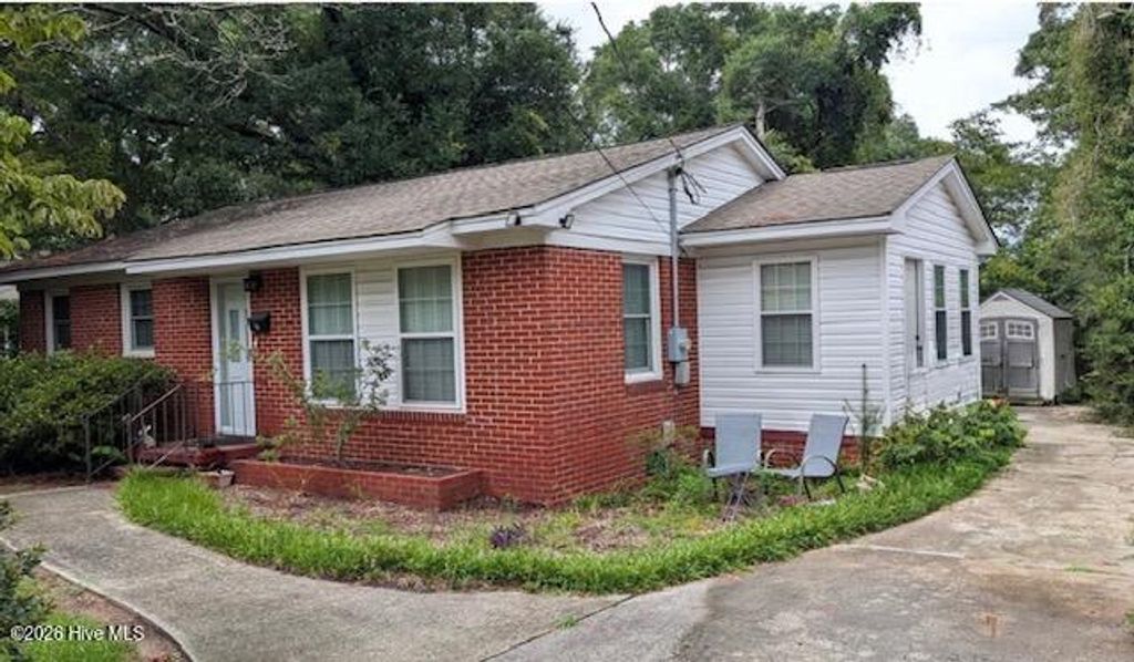 121 Rutledge Drive, Wilmington, NC 28412