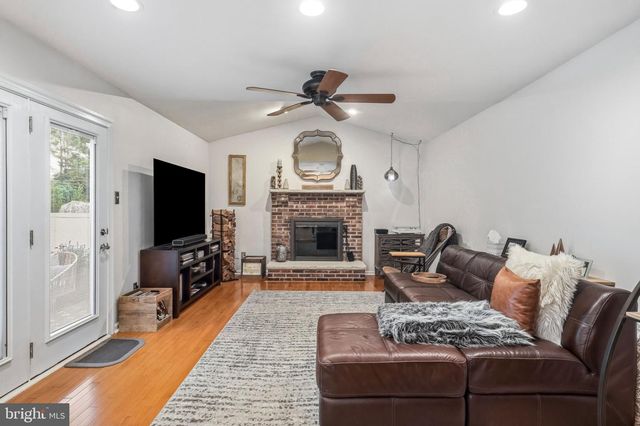 2134 W WELLINGTON RD, Newtown, PA 18940